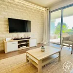 Aljamila - Luxurious - Pool - Garden Apartment *