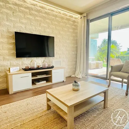 Aljamila - Luxurious - Pool - Garden Apartment *
